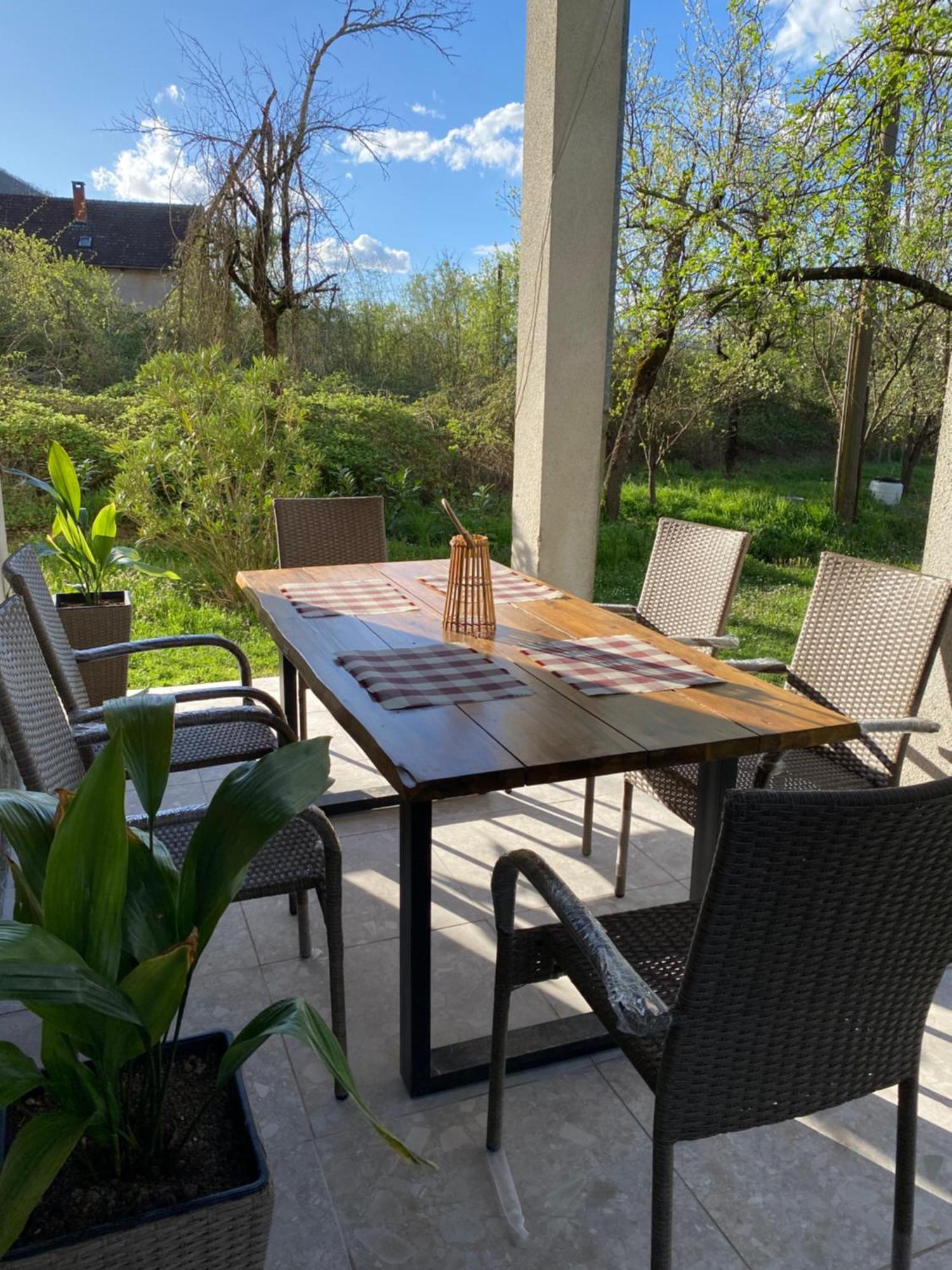 Konjic Lakeside Resort Buitenkant foto