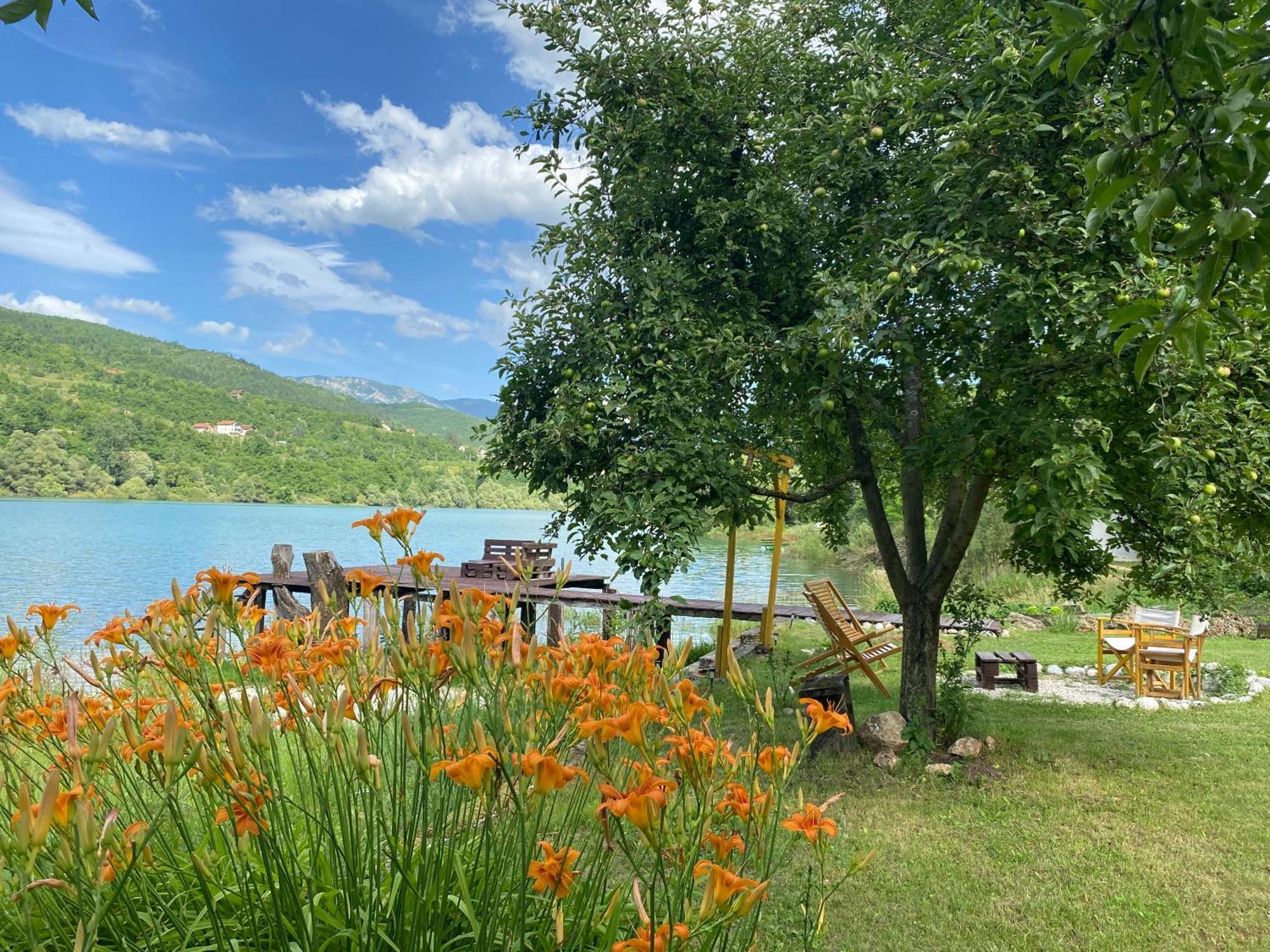 Konjic Lakeside Resort Buitenkant foto